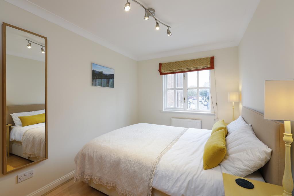 Apartamento Beautiful Flat With Terrace Londres Exterior foto